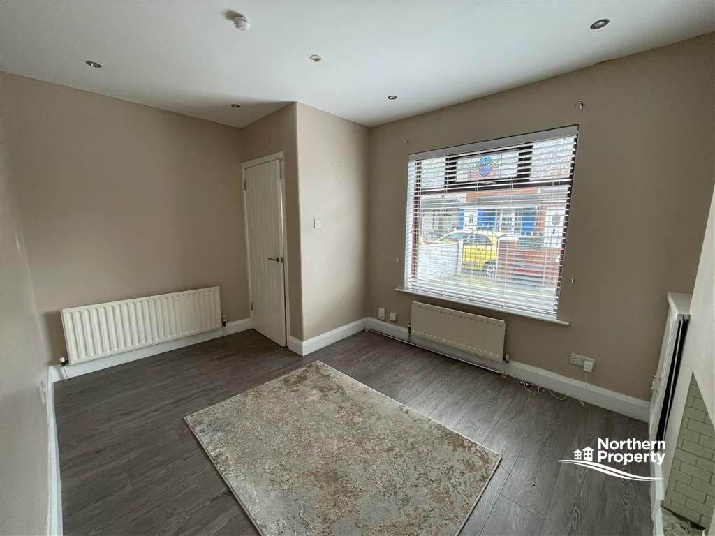 Photo 4 of 15 Springfield Crescent, Belfast