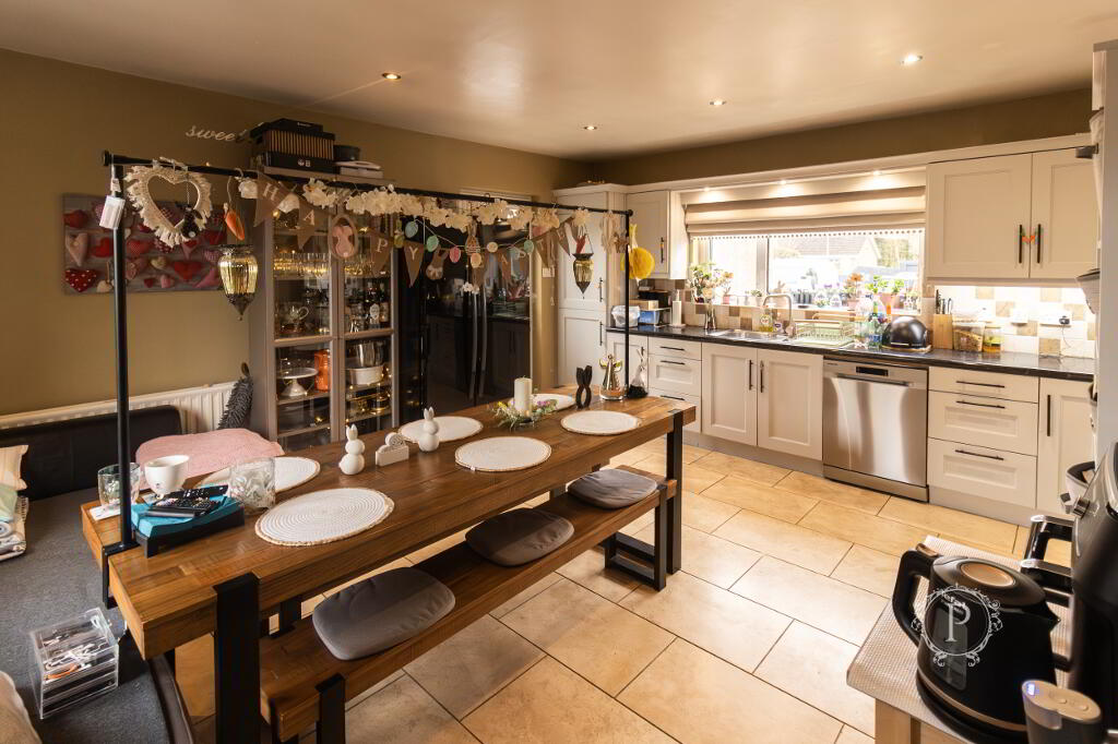 Photo 9 of 44 Ashley Park, Armagh