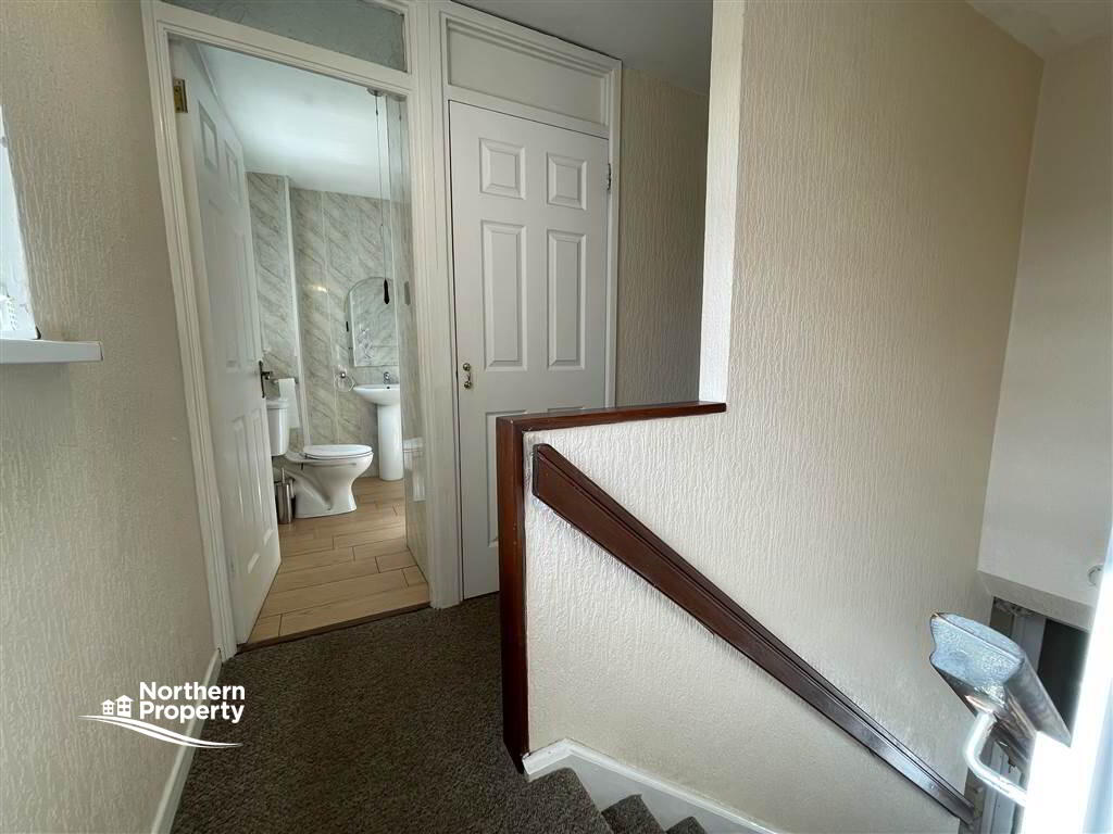 Photo 9 of 40 Strand Walk, Belfast