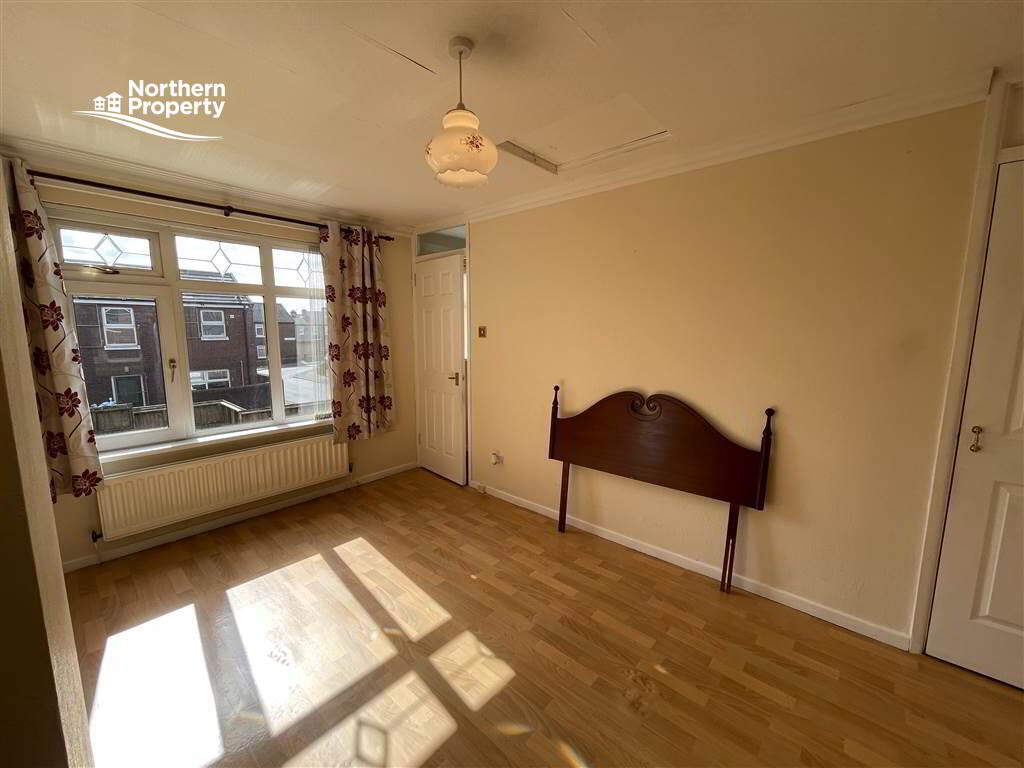 Photo 12 of 40 Strand Walk, Belfast