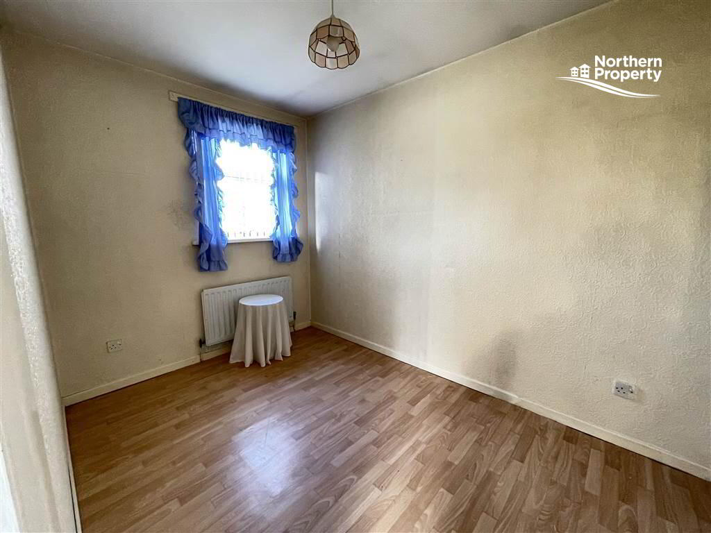 Photo 14 of 40 Strand Walk, Belfast