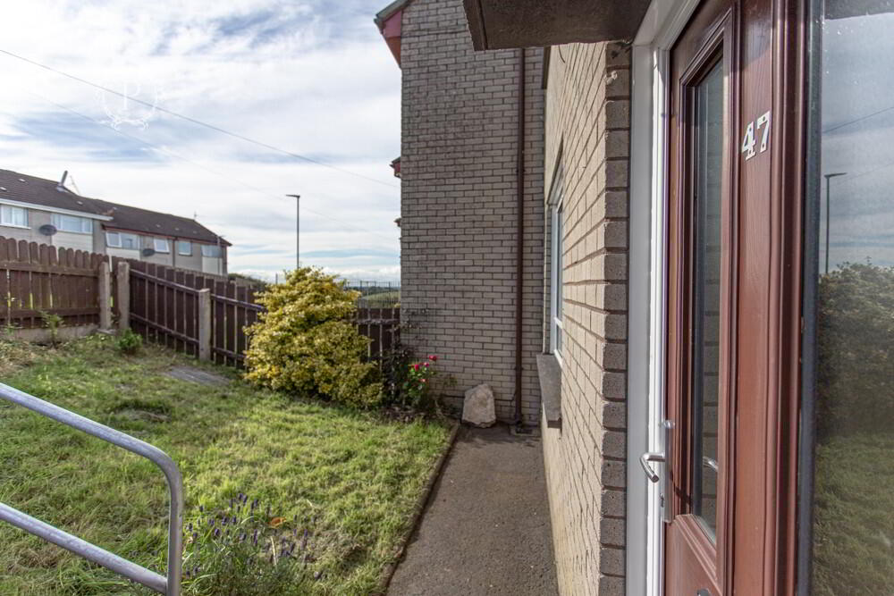 Photo 3 of 47 Callanbridge Park, Armagh