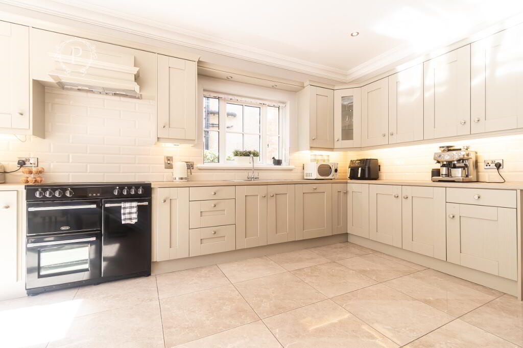 Photo 13 of 28 Limestone Square, Armagh