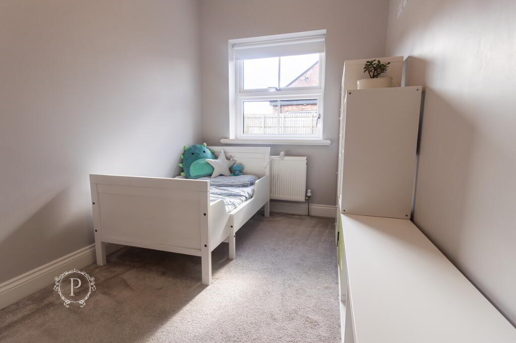 Photo 24 of 28 Limestone Square, Armagh