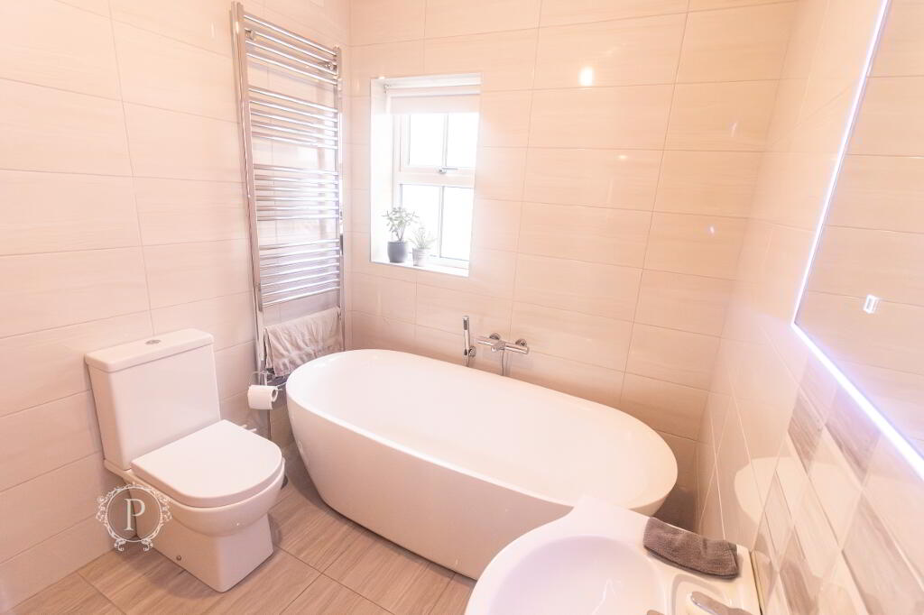 Photo 29 of 28 Limestone Square, Armagh