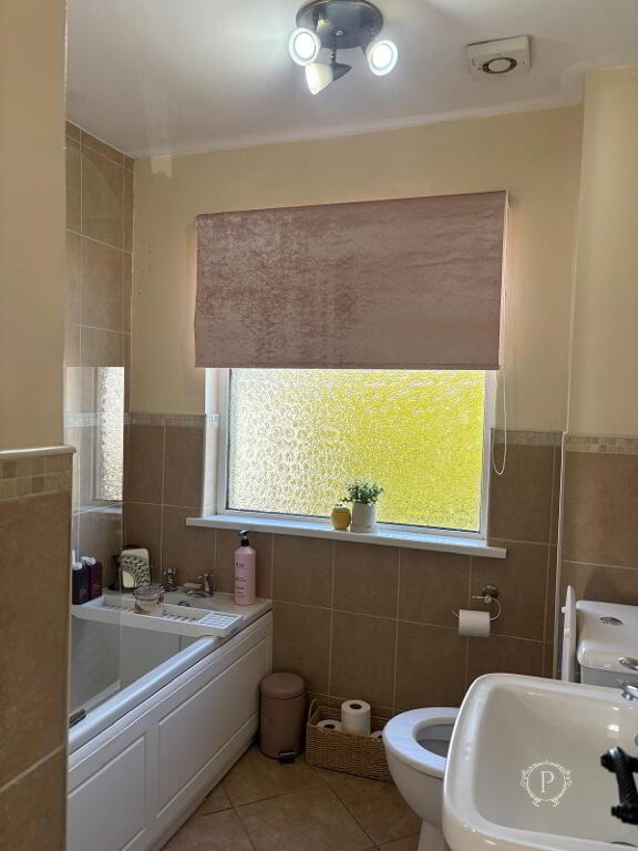 Photo 8 of 10 Woodford View, Armagh