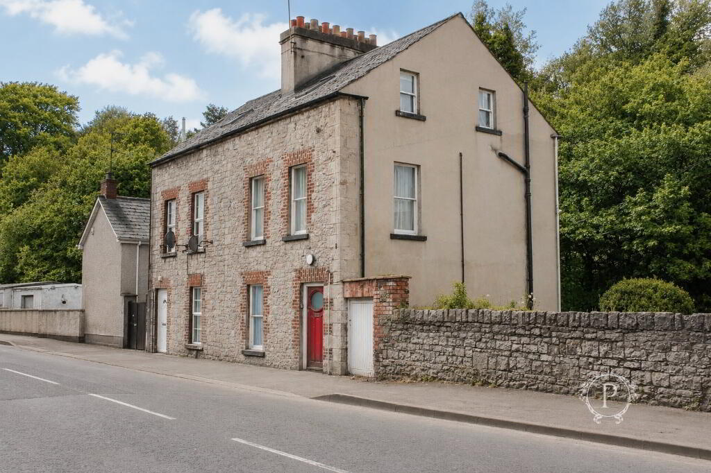 Photo 2 of 1 Meredith Place, Armagh