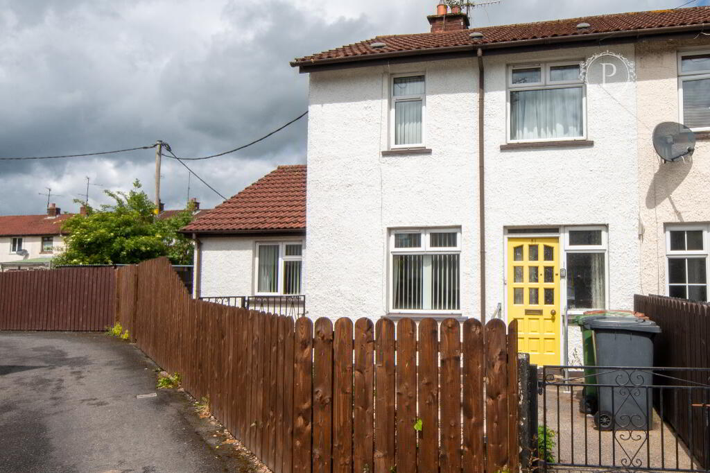 Photo 1 of 31 Nialls Crescent, Armagh