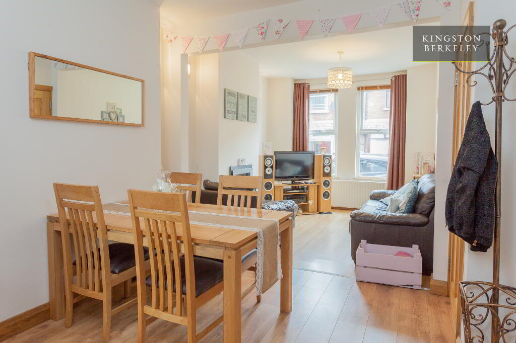 Photo 3 of 38 Meadowbank Place, Lisburn Road, South Belfast, Belfast