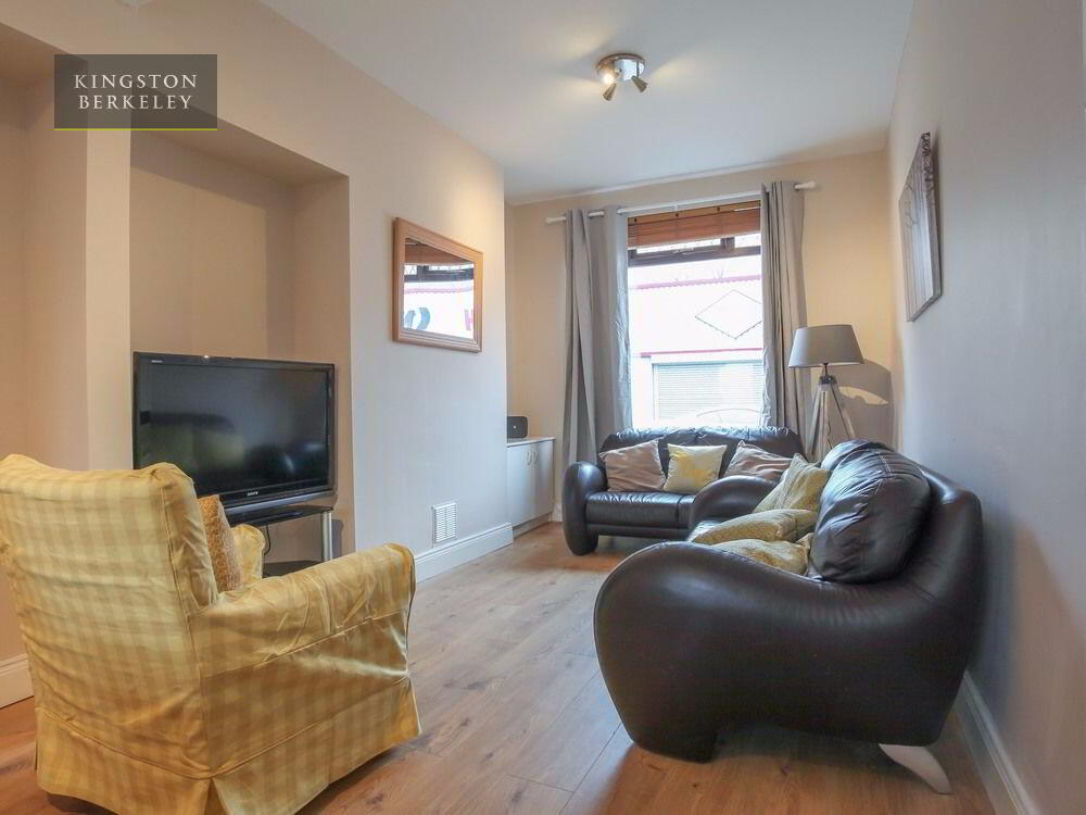 Photo 2 of 141 Donegall Avenue, Belfast South, Belfast