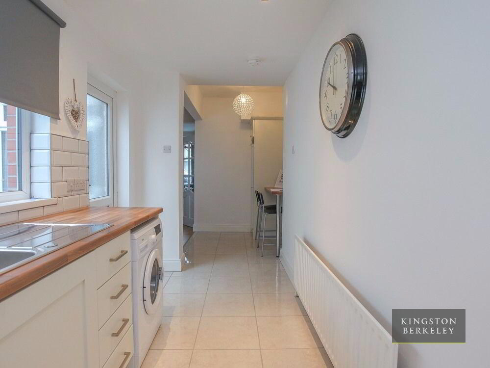 Photo 6 of 141 Donegall Avenue, Belfast South, Belfast
