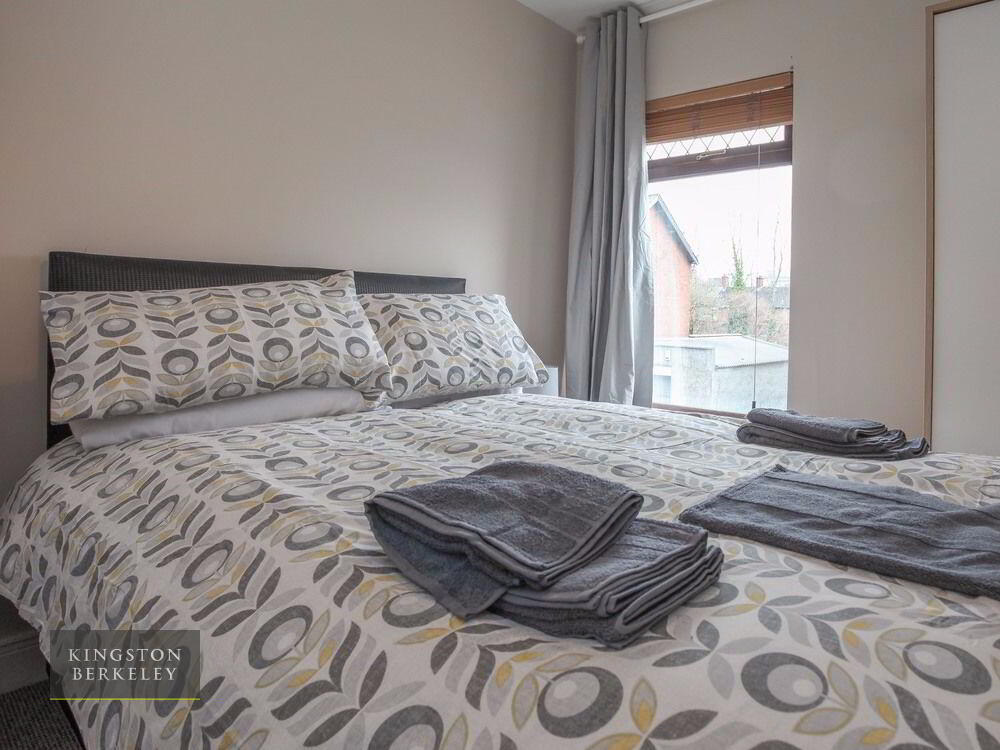 Photo 11 of 141 Donegall Avenue, Belfast South, Belfast