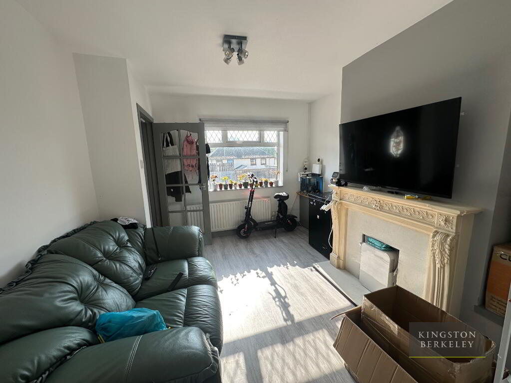 Photo 4 of 83 Ainsworth Drive, Belfast