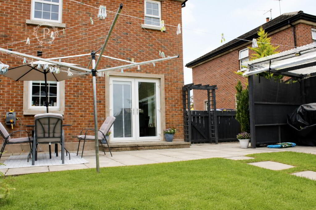 Photo 33 of 18 Spinners Court, Armagh