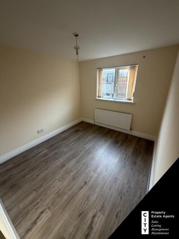 Photo 13 of 119 Lonemore Rd, Derry