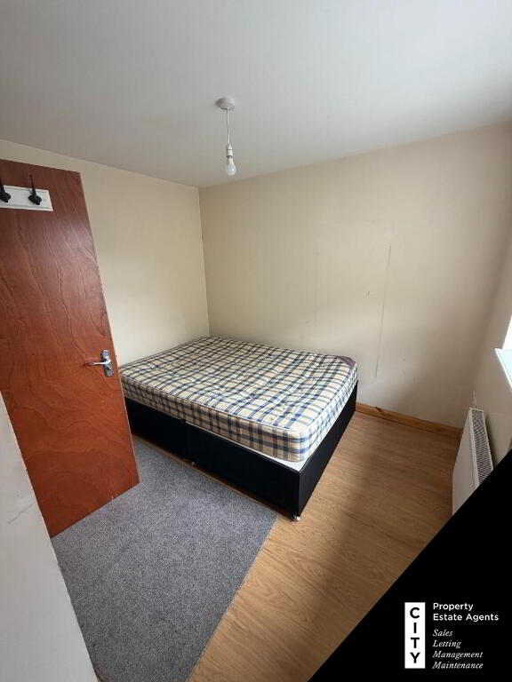 Photo 4 of Unit 2, 18 Mount St, Derry