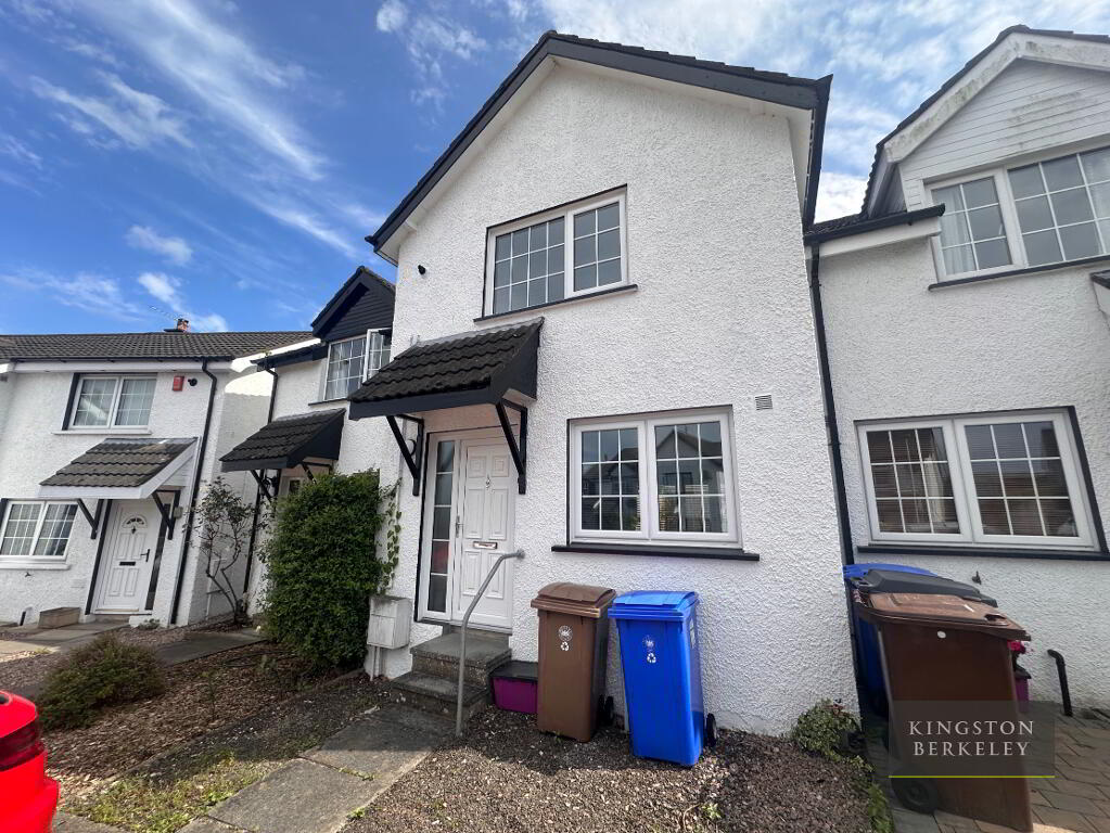 Photo 2 of 4 Hollymount Court, Finaghy, Belfast