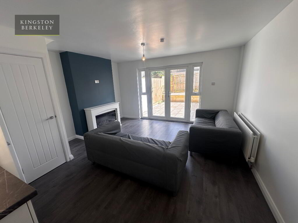 Photo 5 of 4 Hollymount Court, Finaghy, Belfast