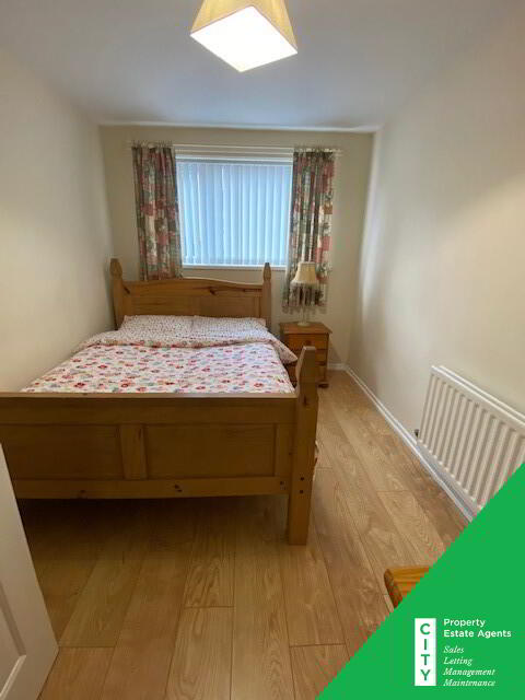 Photo 5 of **Student Property**, 24 Glasgow Terrace, Derry