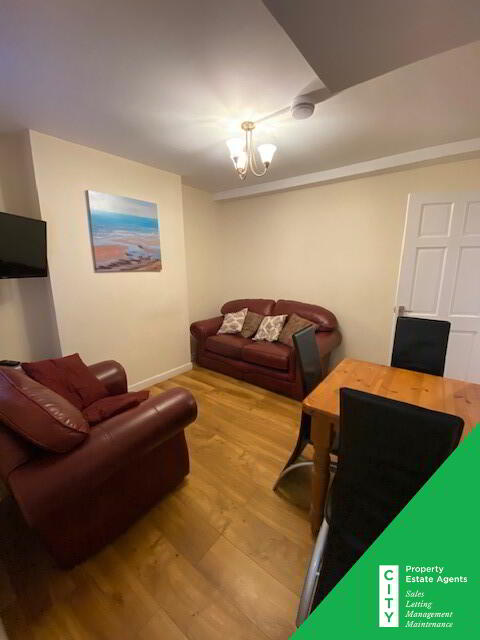 Photo 3 of **Student Property**, 24 Glasgow Terrace, Derry