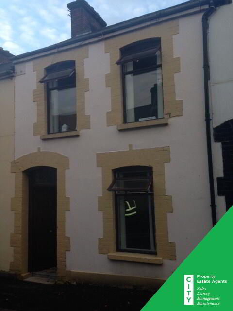 Photo 1 of 11 Glasgow Terrace, houses to rent in Derry