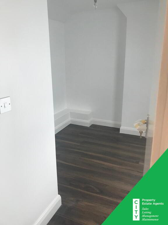 Photo 6 of **Student Property**, 26 Barry Street, Derry