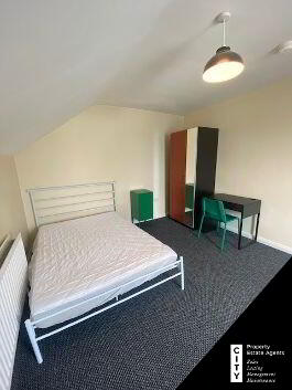 Photo 3 of **student Property**, 19a Rosemount, Derry