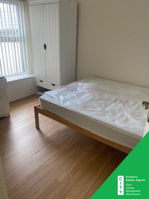 Photo 6 of **Student Property***, 2 Northland Avenue, Derry