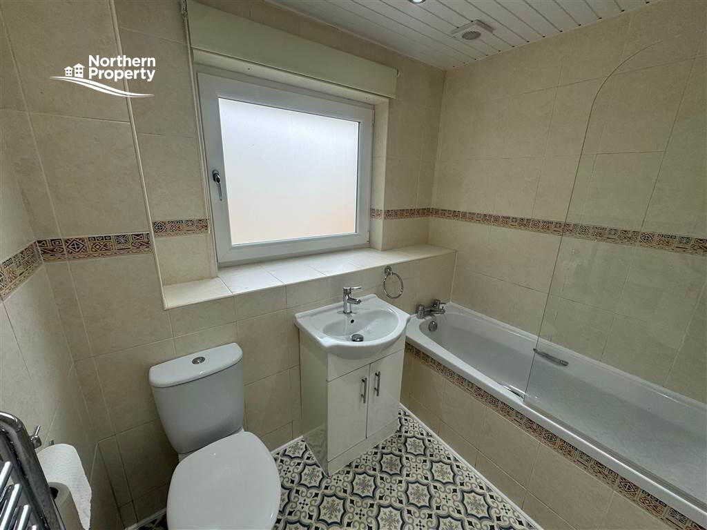 Photo 8 of 18 Glencolin Avenue, Belfast