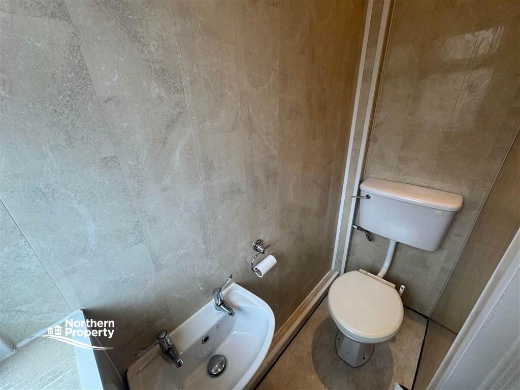 Photo 4 of 18 Glencolin Avenue, Belfast