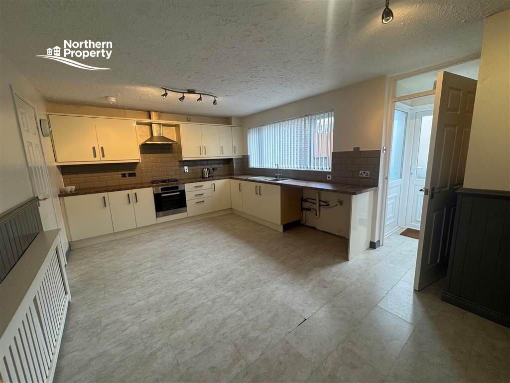 Photo 3 of 18 Glencolin Avenue, Belfast