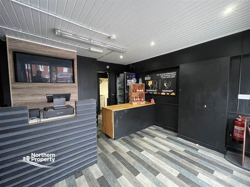 Photo 3 of 889 Crumlin Road, Belfast