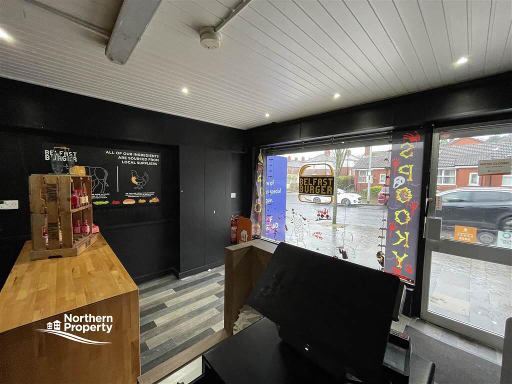 Photo 4 of 889 Crumlin Road, Belfast