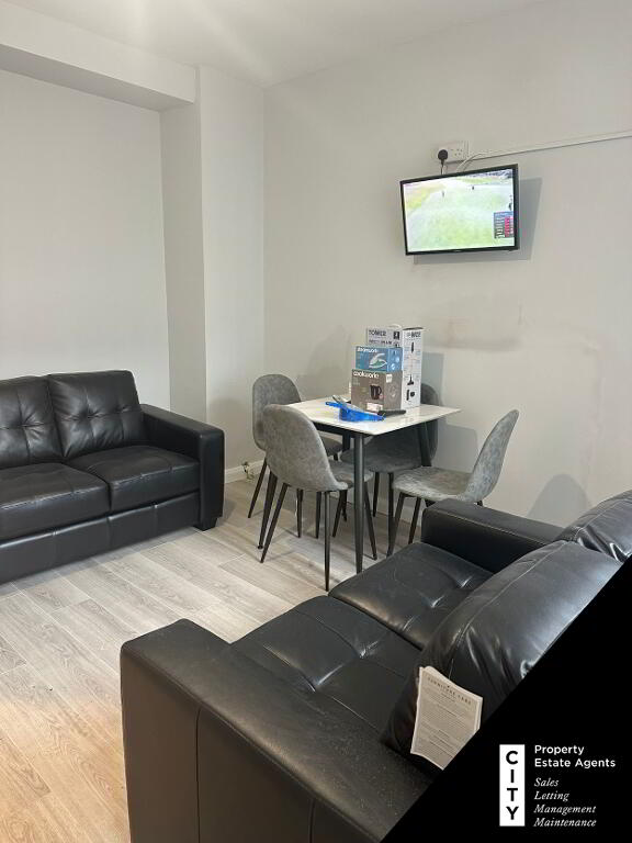 Photo 8 of Laburnum Terrace, **student Property**, Derry