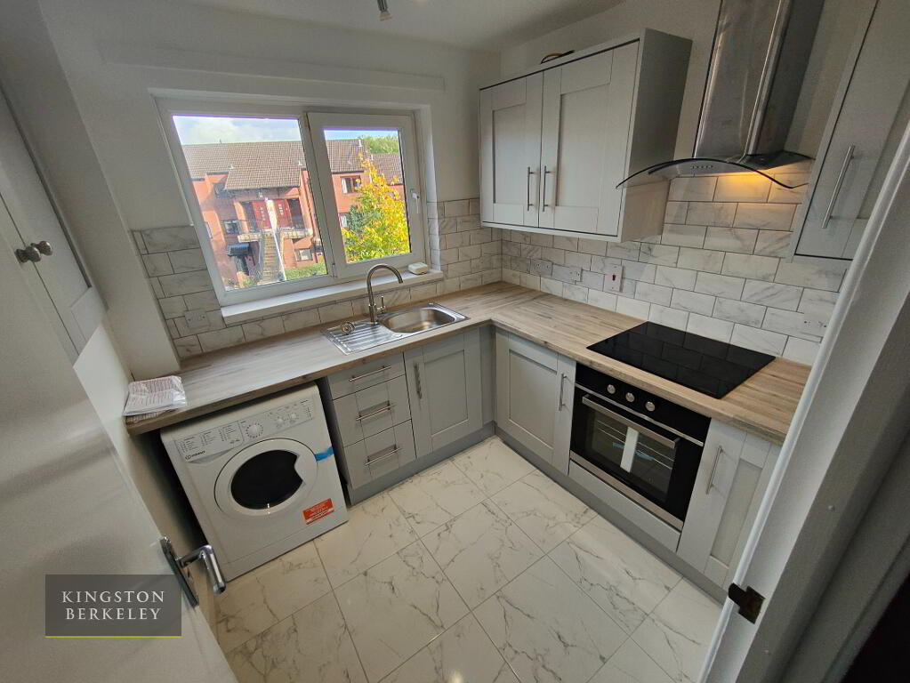 Photo 6 of 2e Stranmillis Court, Lower Malone, Belfast