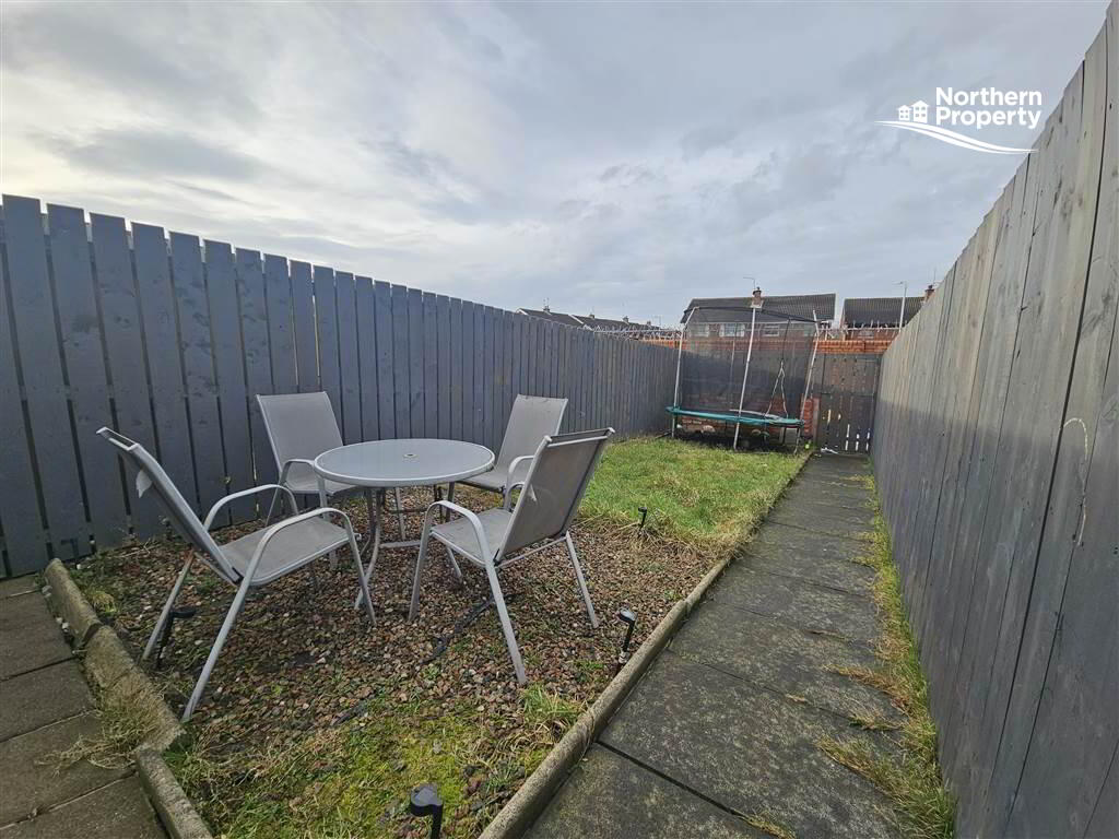 Photo 6 of 68 Iris Drive, Belfast