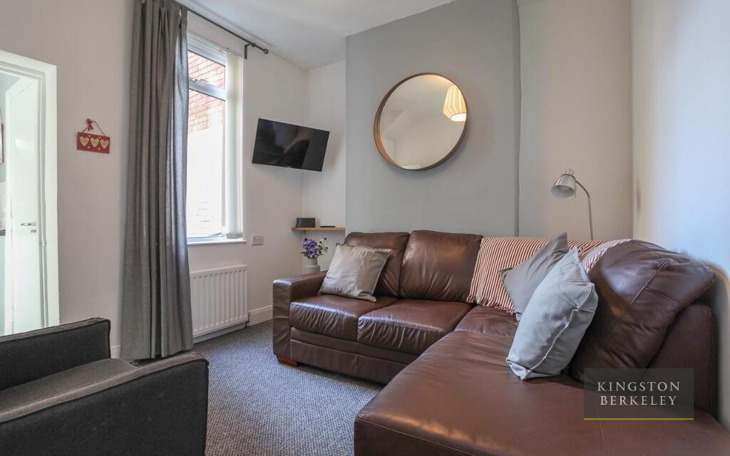 Photo 1 of (hmo Registered), 50 Donegall Avenue, Donegall Road, Belfast South, Belfast