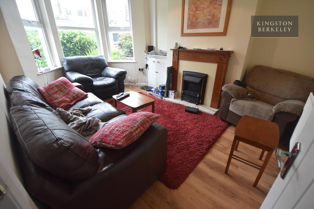 Photo 3 of (hmo Registered), 280 Donegall Road, Belfast South, Belfast