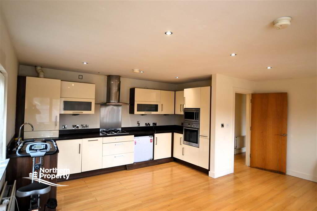 Photo 6 of 26 Station View ( Penthouse), Dunmurry, Belfast