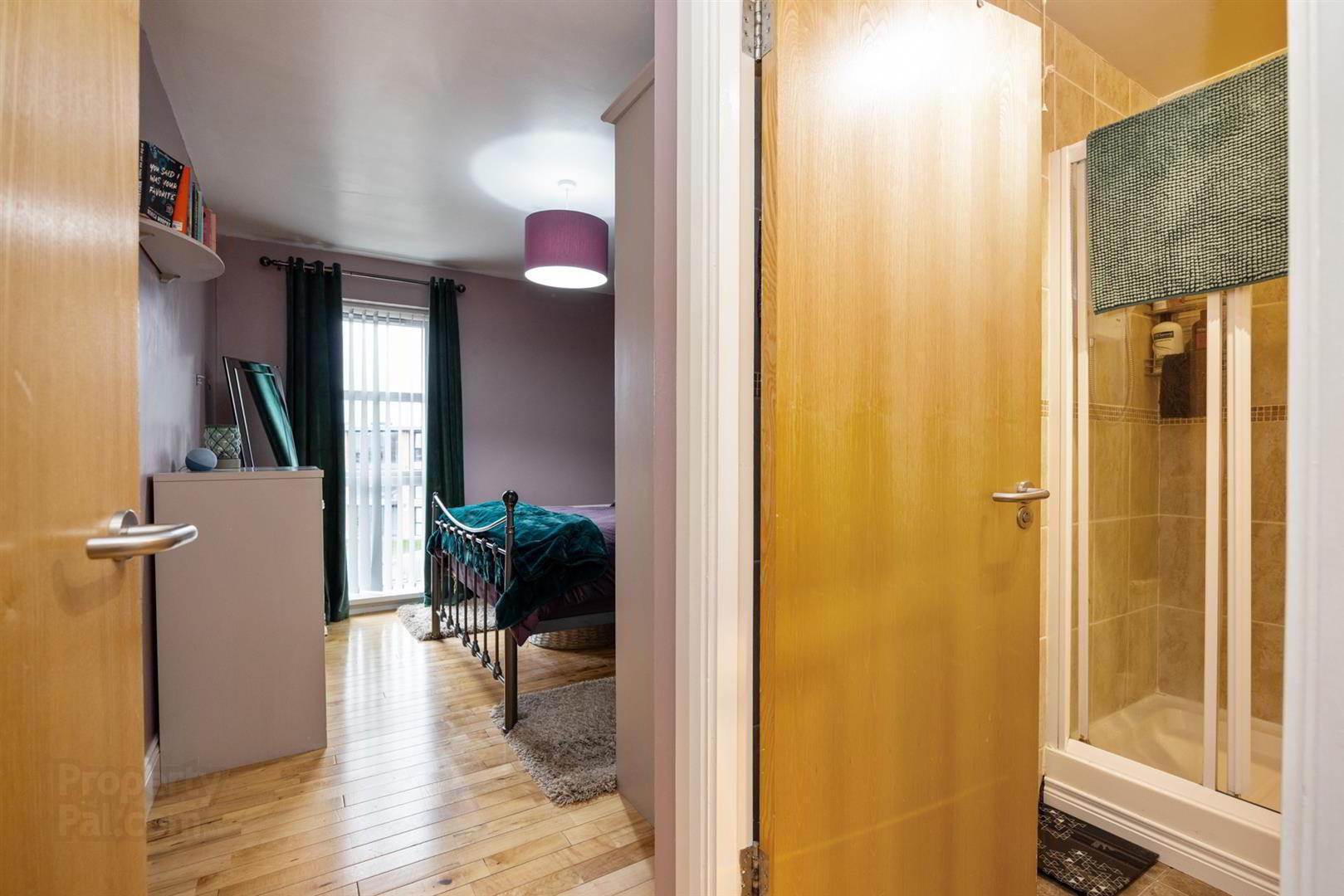Apt 5, 8 Lewis Mews 11 of 18