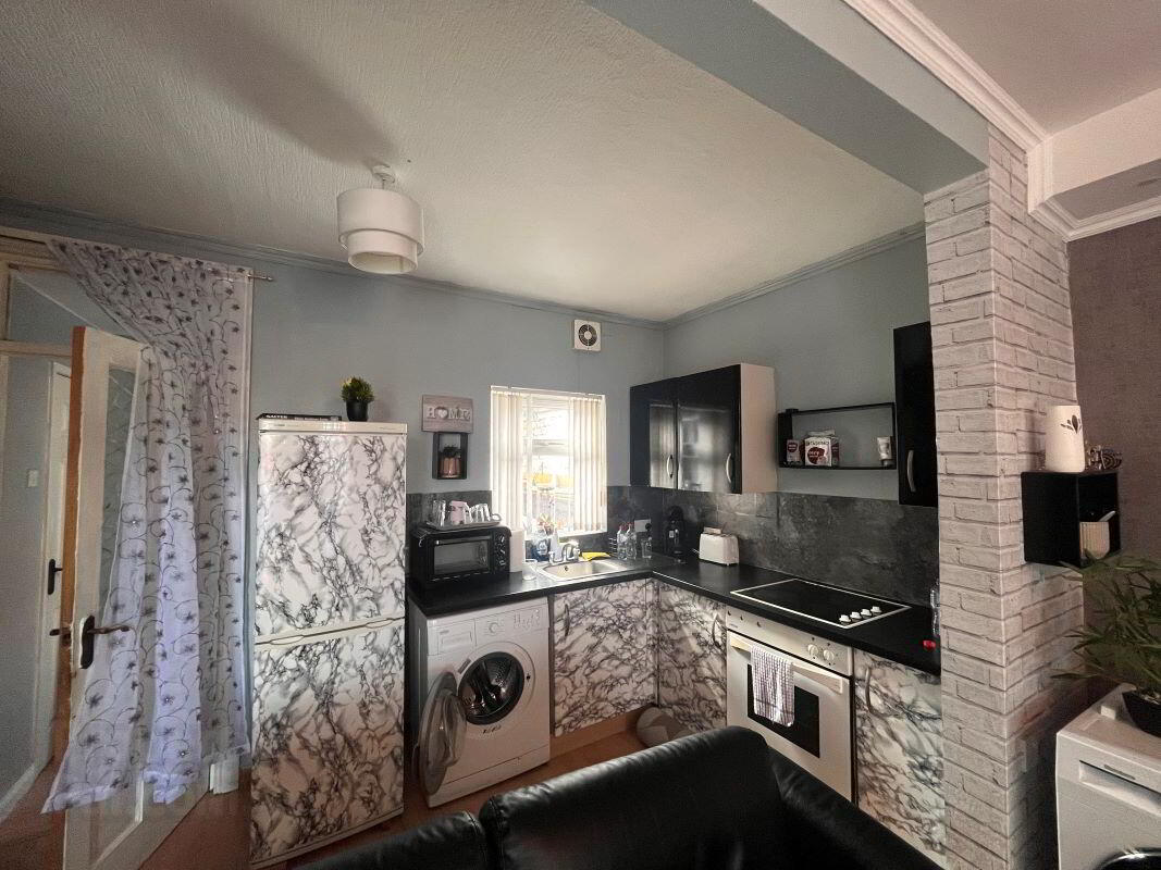 31 Caledon Street 7 of 17