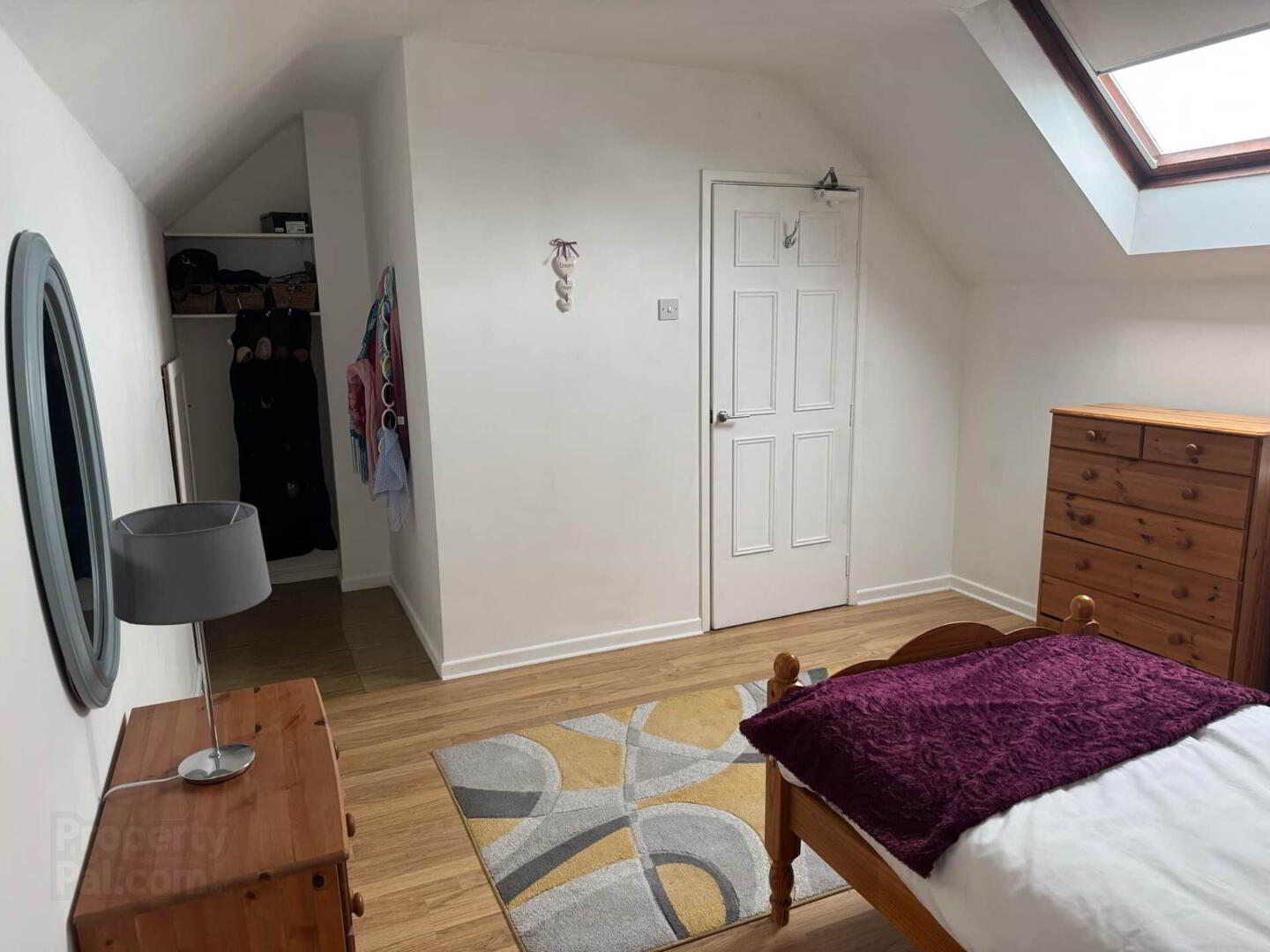 11 Essex Court 15 of 17