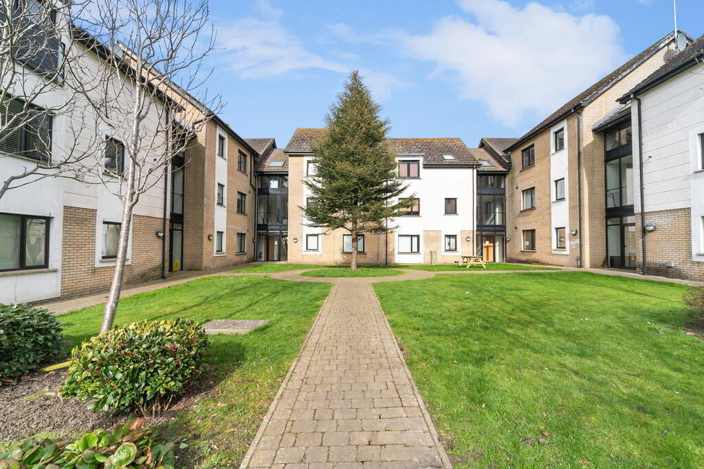 The Skye Buildings, 37 Drumadoon Square 14 of 16