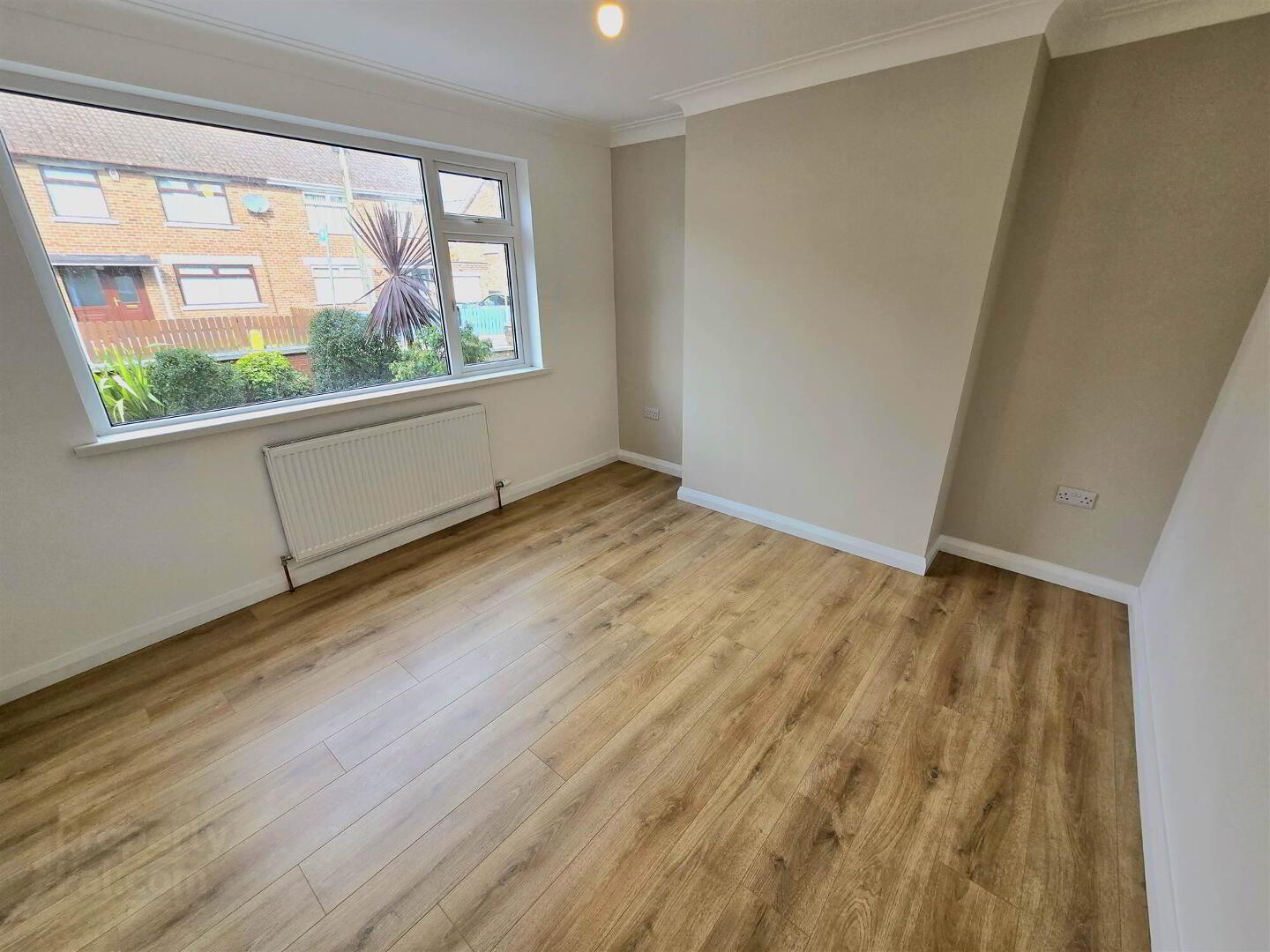 6 Beechdene Drive 5 of 19