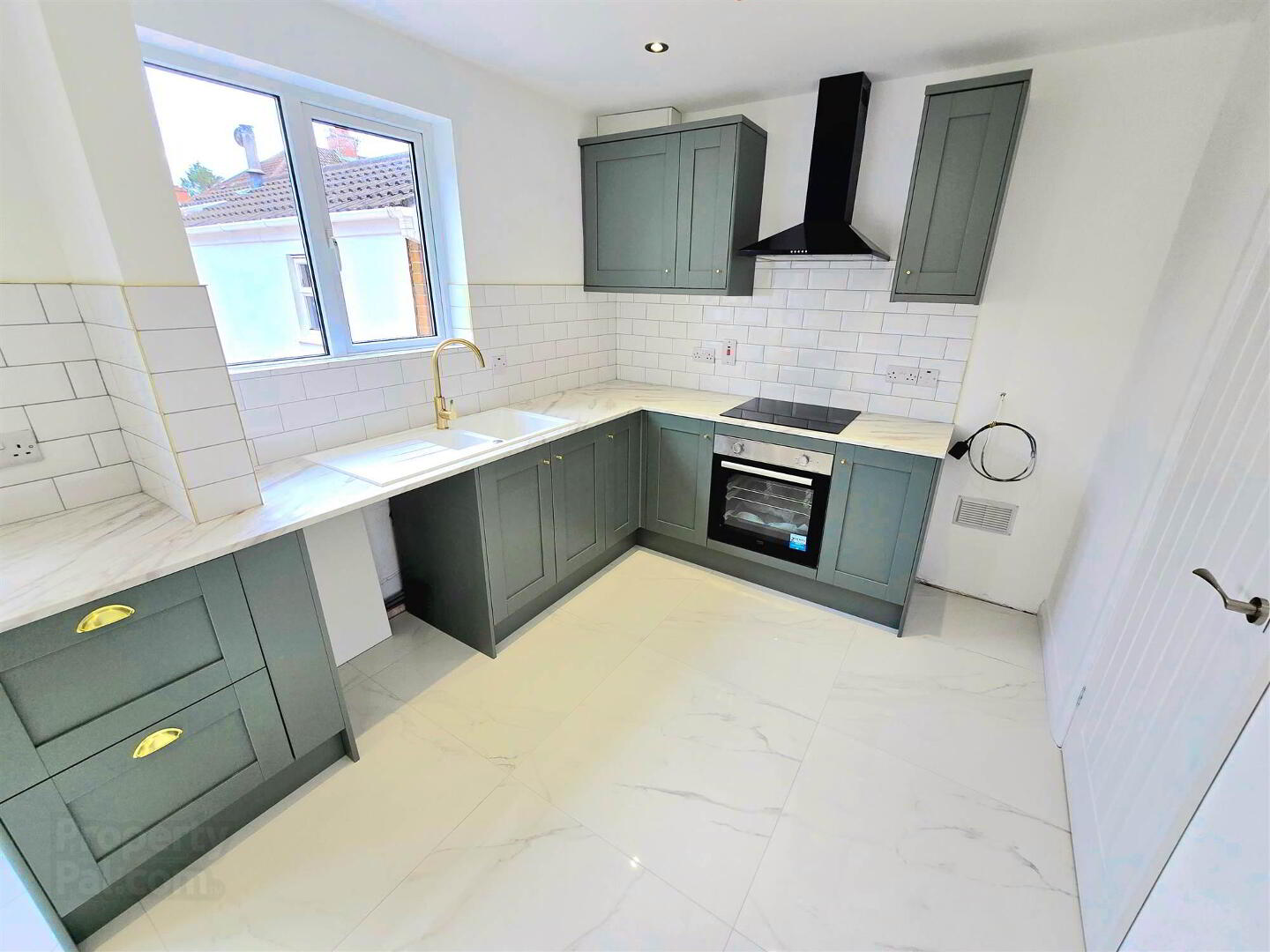 6 Beechdene Drive 6 of 19