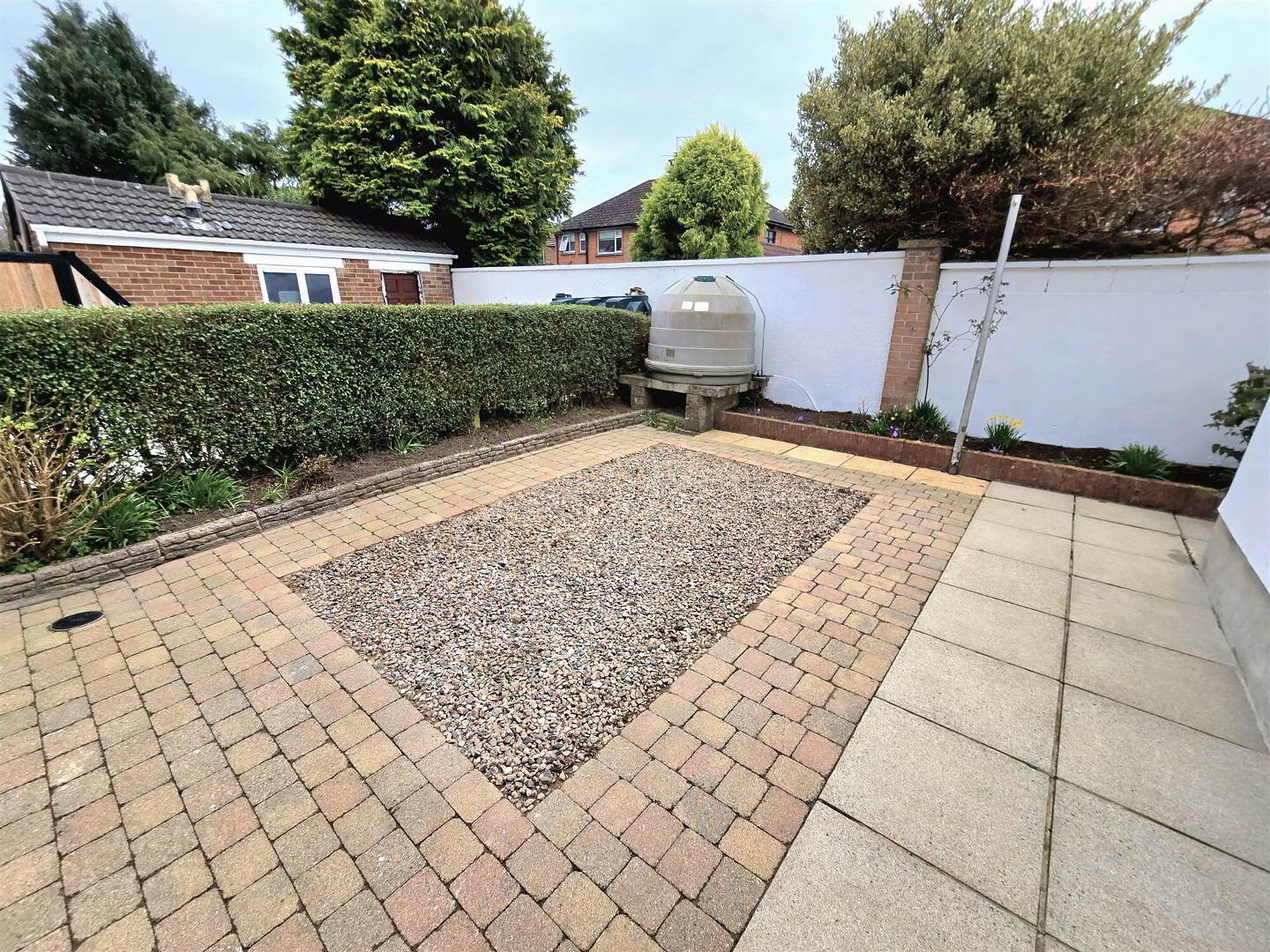 6 Beechdene Drive 16 of 19