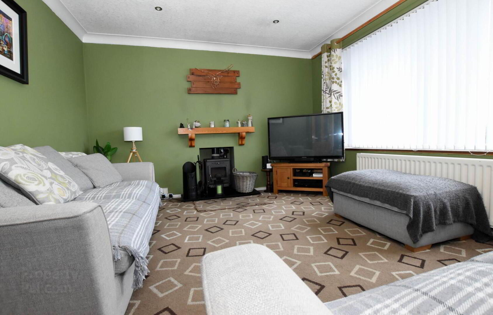 8 High Bangor Road 5 of 24