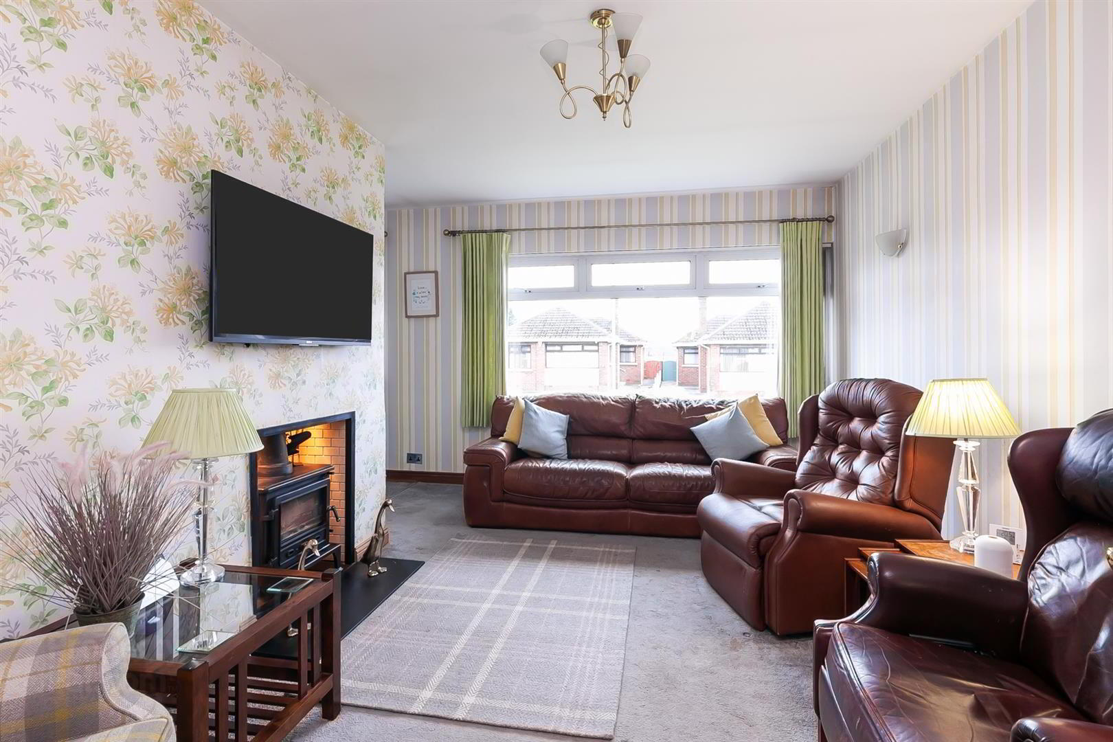 16 Woodford Crescent 6 of 24