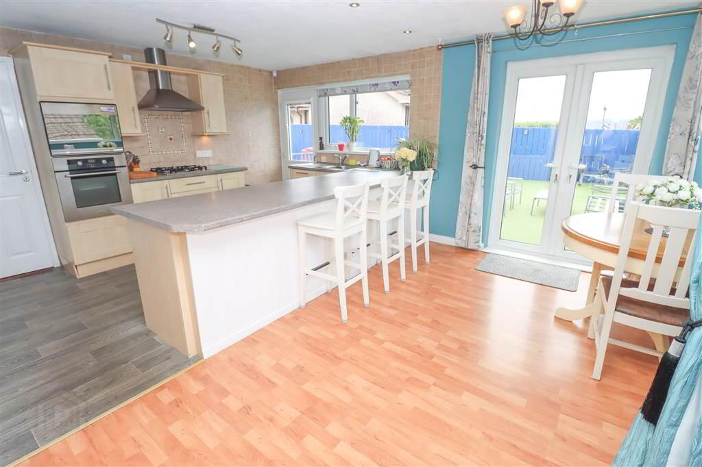 4 Woodcroft Rise 3 of 23