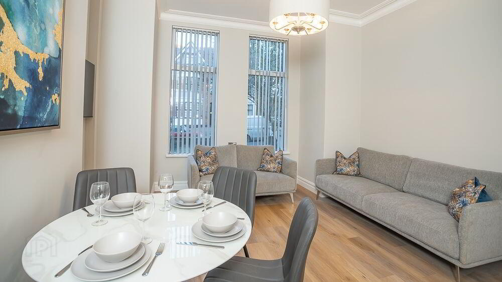 Apt 1, 66 Wellington Park 3 of 16